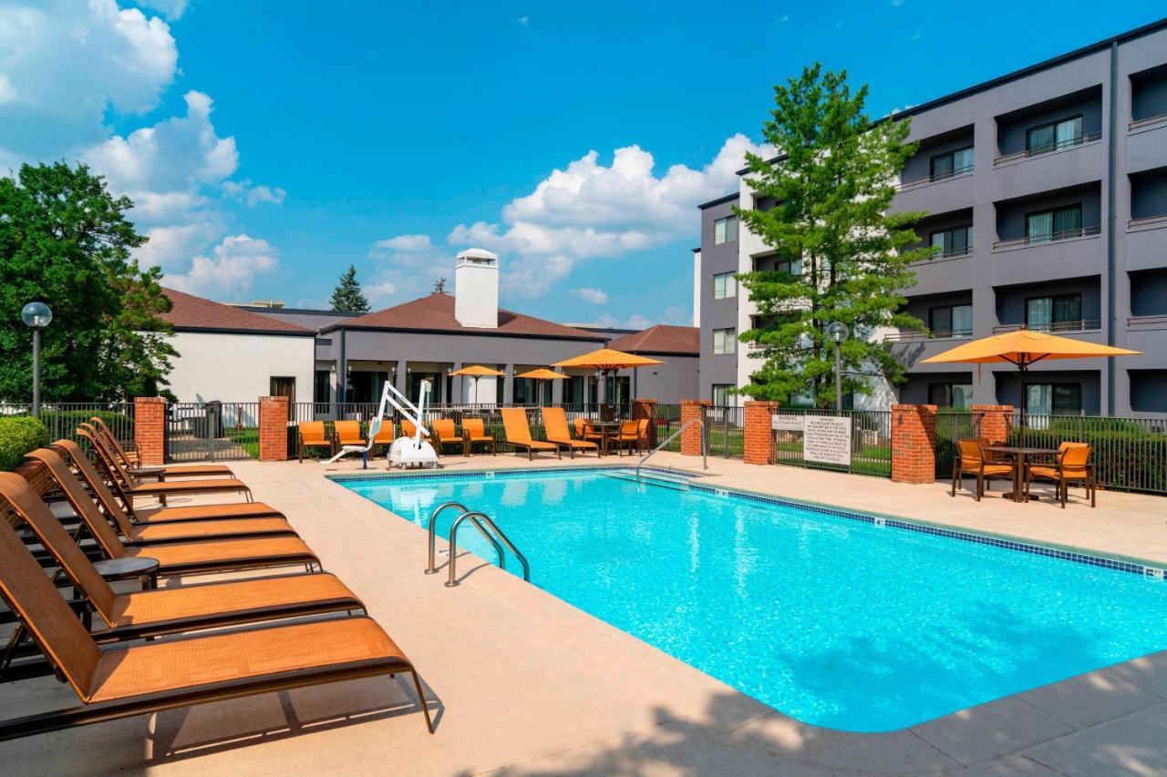 Courtyard By Marriott Louisville East Εξωτερικό φωτογραφία