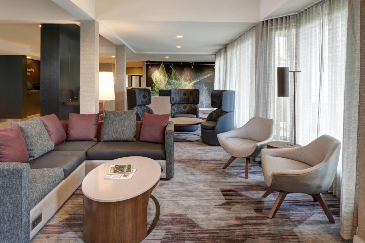 Courtyard By Marriott Louisville East Εξωτερικό φωτογραφία