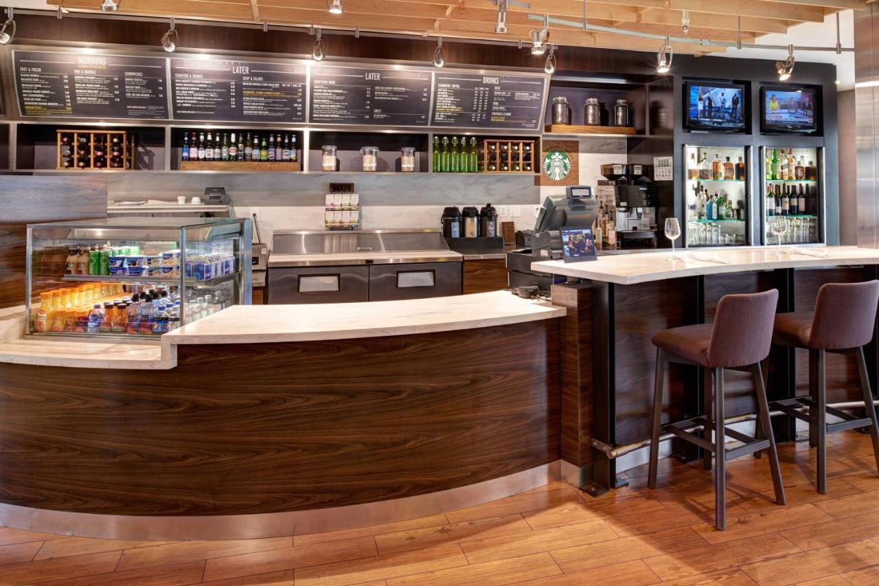 Courtyard By Marriott Louisville East Εξωτερικό φωτογραφία