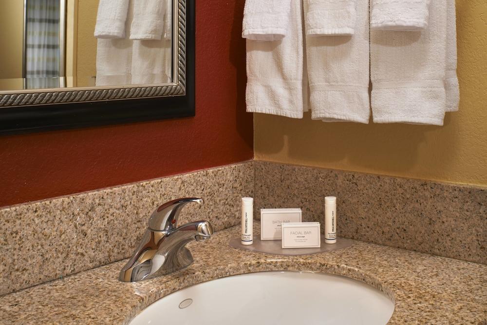 Courtyard By Marriott Louisville East Εξωτερικό φωτογραφία