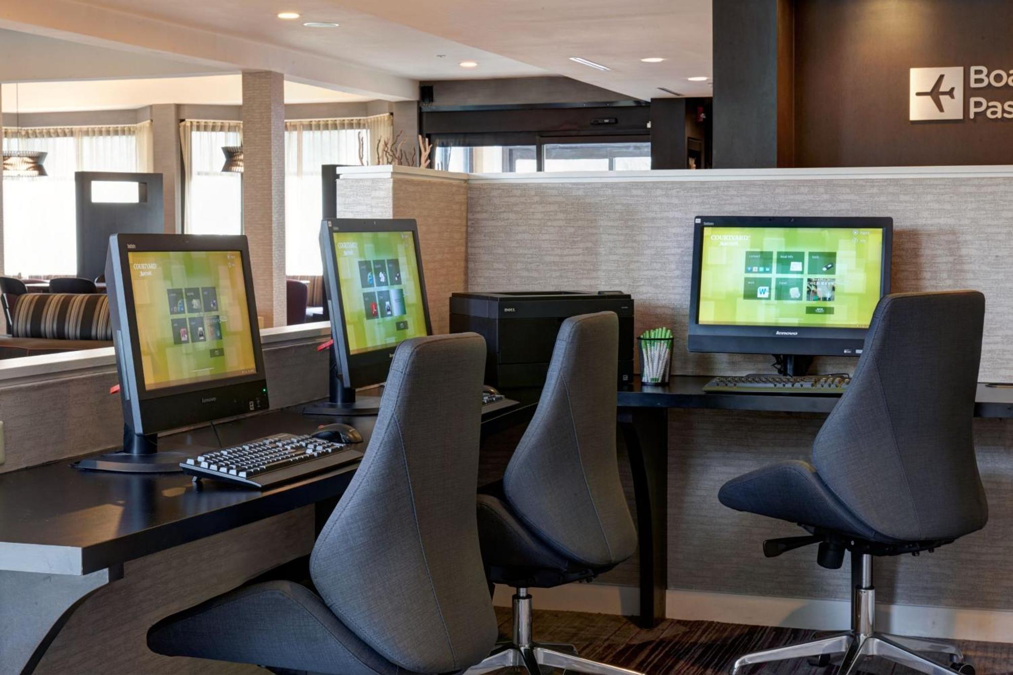 Courtyard By Marriott Louisville East Εξωτερικό φωτογραφία