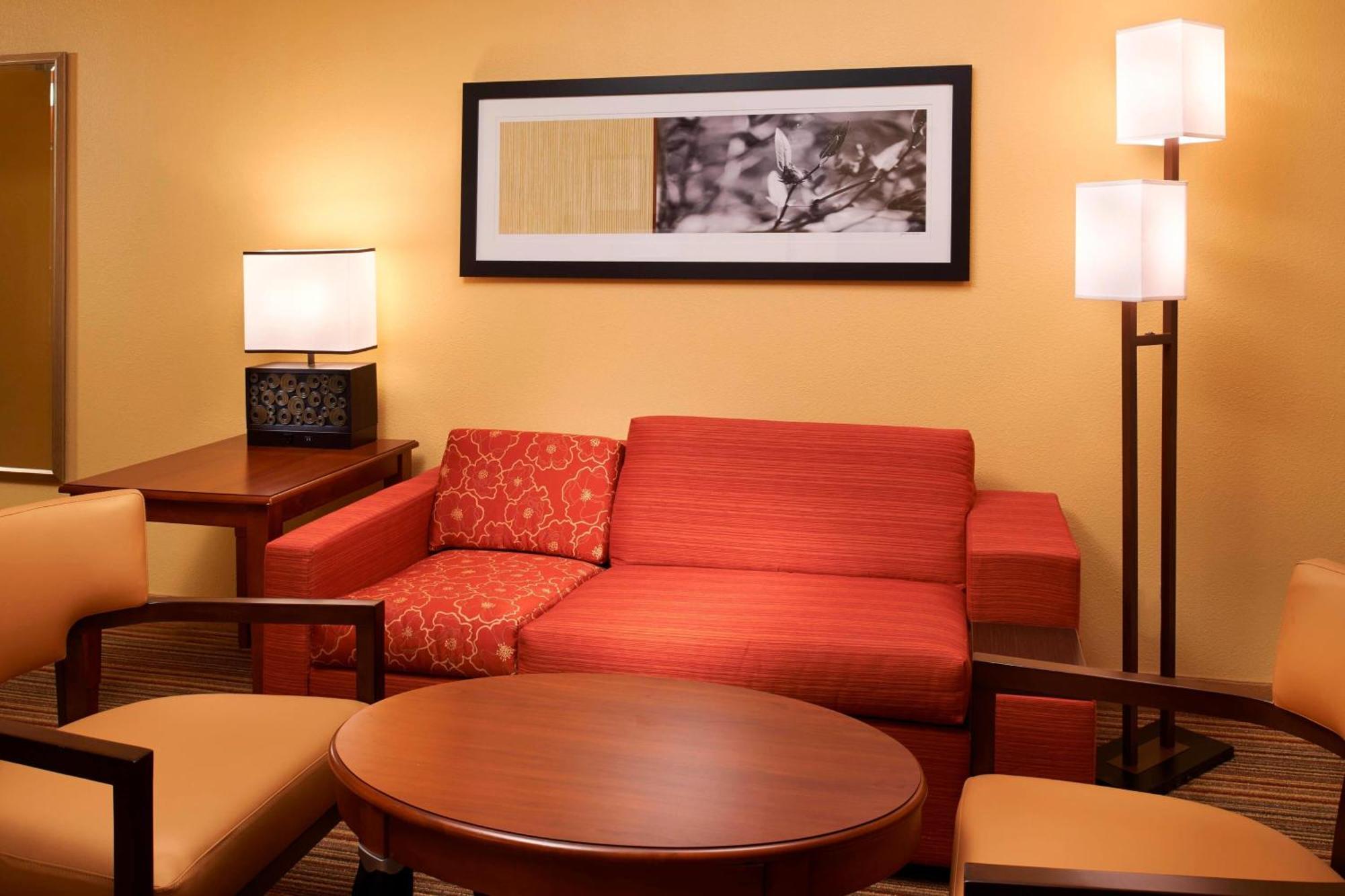 Courtyard By Marriott Louisville East Εξωτερικό φωτογραφία
