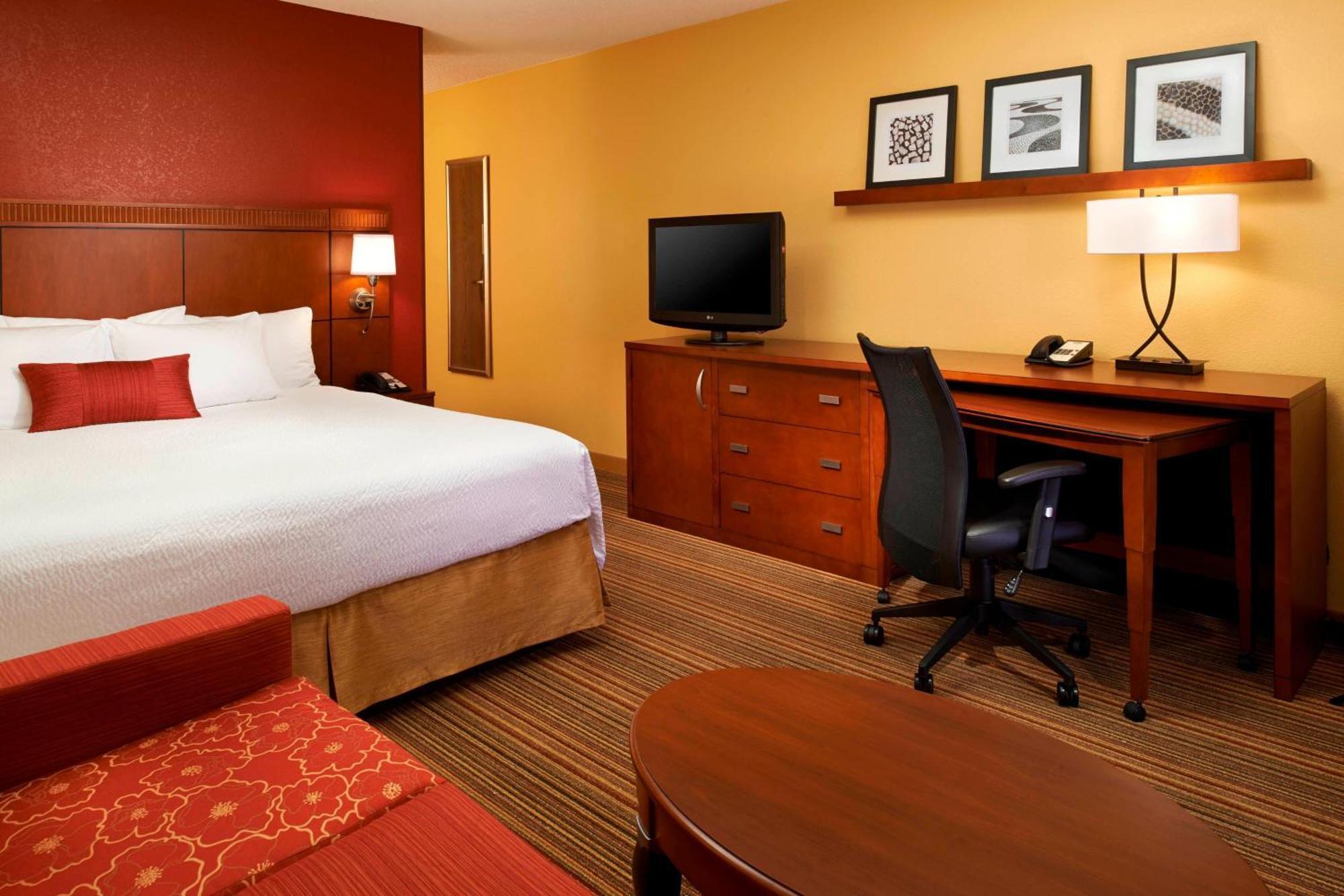Courtyard By Marriott Louisville East Εξωτερικό φωτογραφία