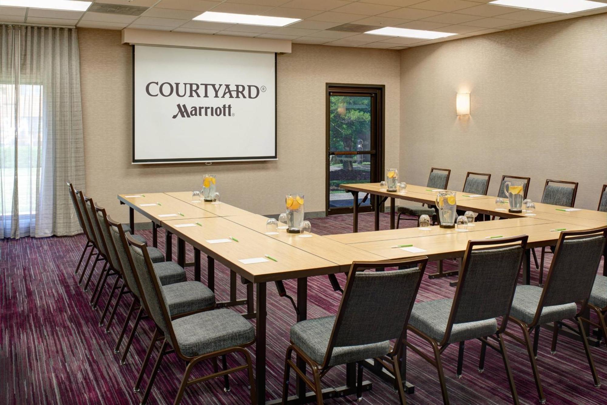 Courtyard By Marriott Louisville East Εξωτερικό φωτογραφία