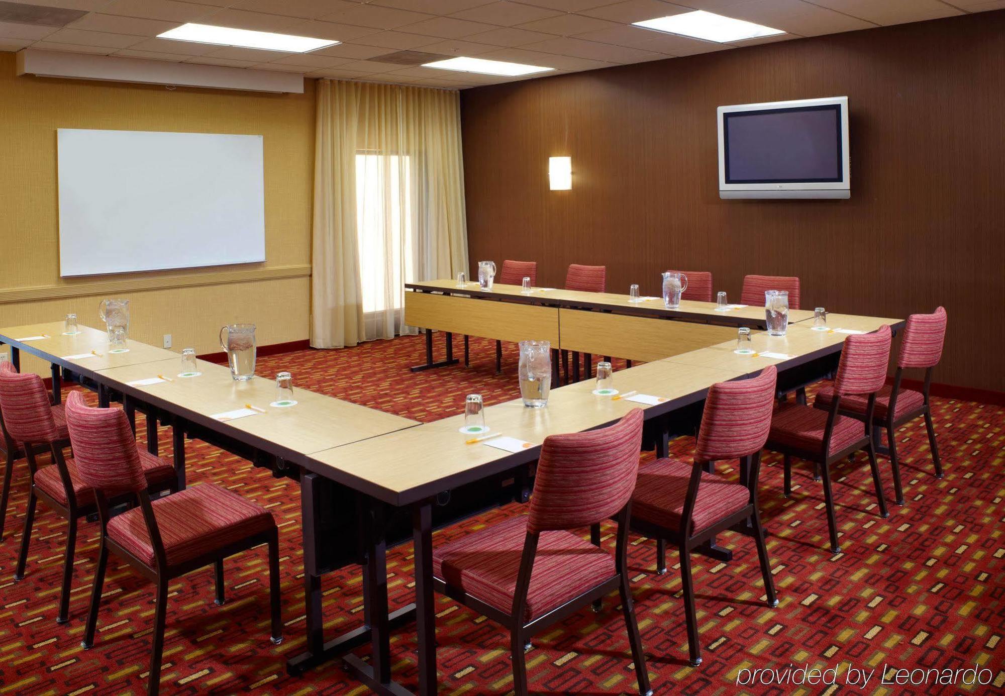 Courtyard By Marriott Louisville East Εξωτερικό φωτογραφία