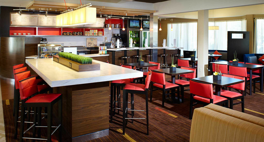 Courtyard By Marriott Louisville East Εξωτερικό φωτογραφία
