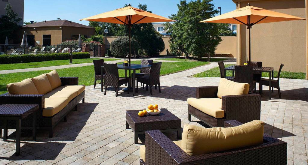 Courtyard By Marriott Louisville East Εξωτερικό φωτογραφία
